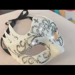 💎24 HR SALE Italian Masquerade Mask💎